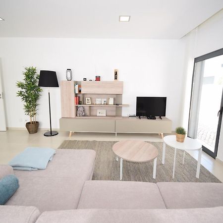 Modern Villa With Private Pool Near The Beautiful Beach Of Foz De Arelho Nadadouro Luaran gambar