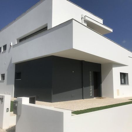 Modern Villa With Private Pool Near The Beautiful Beach Of Foz De Arelho Nadadouro Luaran gambar
